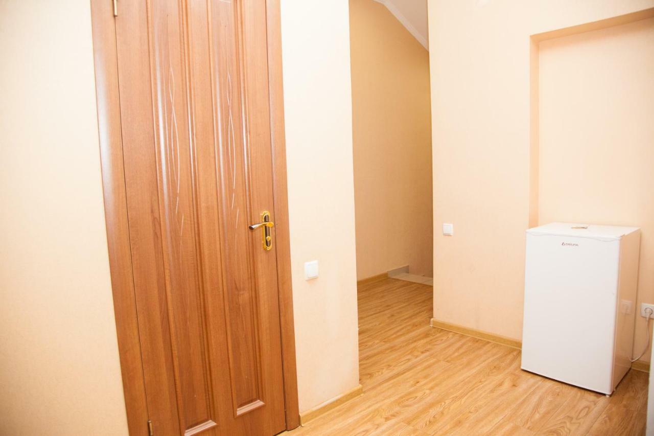 Zaporizhia Semi-Luxury Apartment On Zhukovskogo Street 57 מראה חיצוני תמונה