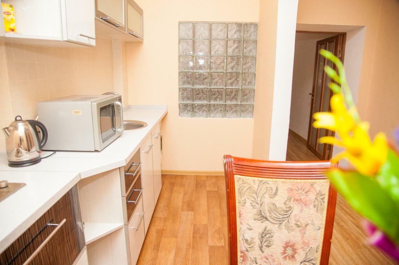 Zaporizhia Semi-Luxury Apartment On Zhukovskogo Street 57 מראה חיצוני תמונה