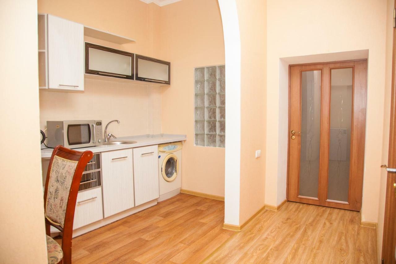 Zaporizhia Semi-Luxury Apartment On Zhukovskogo Street 57 מראה חיצוני תמונה